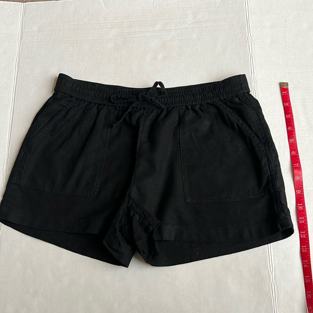 J Crew Black Linen Elastic Draw String Waist Shorts GUC